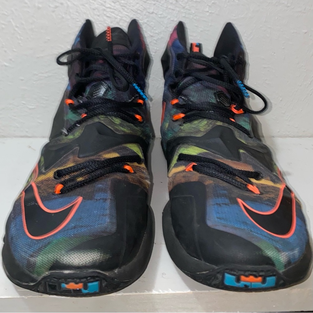 Nike LeBron 13 “Akronite Philosophy” – Men’s Size 12 – Good Condition